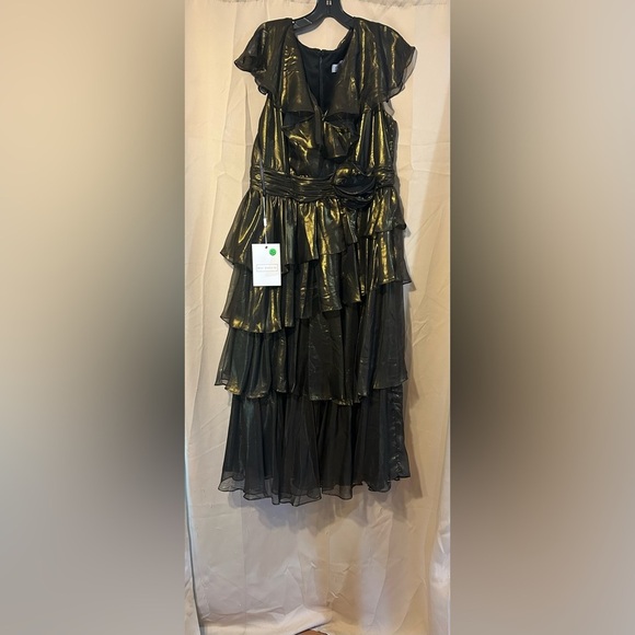 Mac Duggal 49775 NWT Plus Size Party Dress - Picture 2 of 6